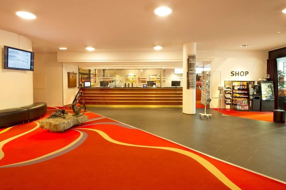 SCANDIC PARKEN photo 2
