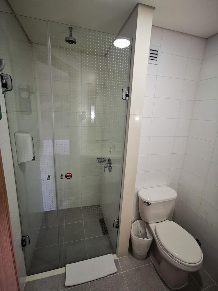 IBIS MEDELLIN photo 3