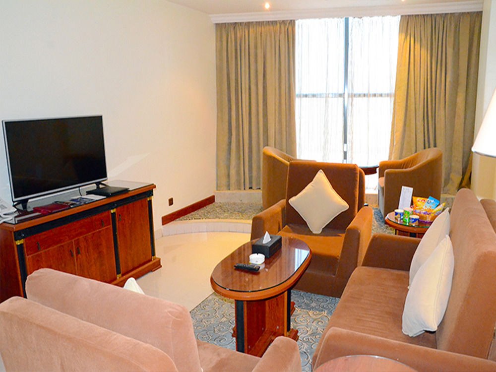 Crown Tower Hotel photo 1