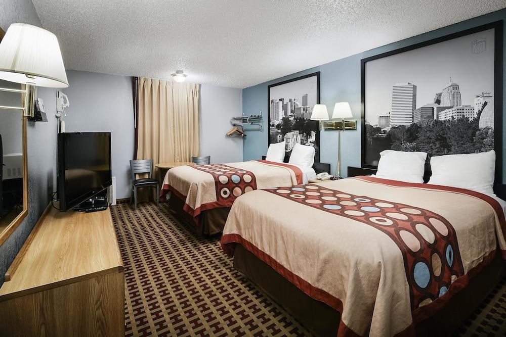 SUPER 8 BY WYNDHAM ELK CITY photo 4
