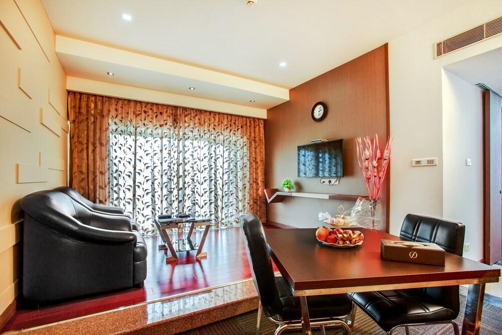 FLORA AIRPORT HOTEL photo 4