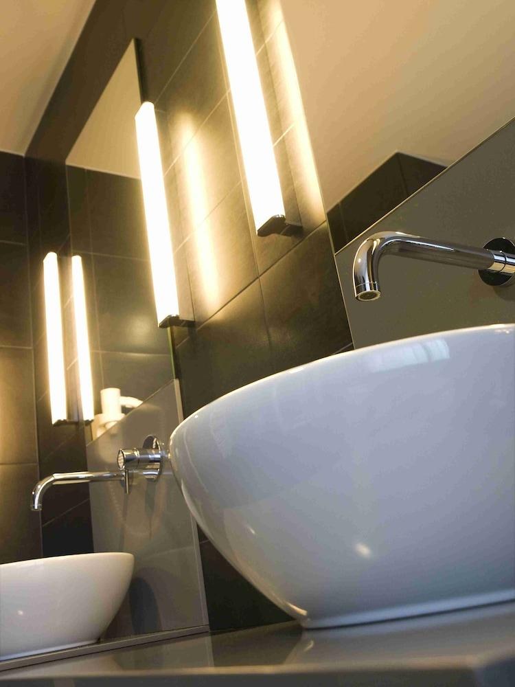 RAMADA BRUSSELS WOLUWE photo 4