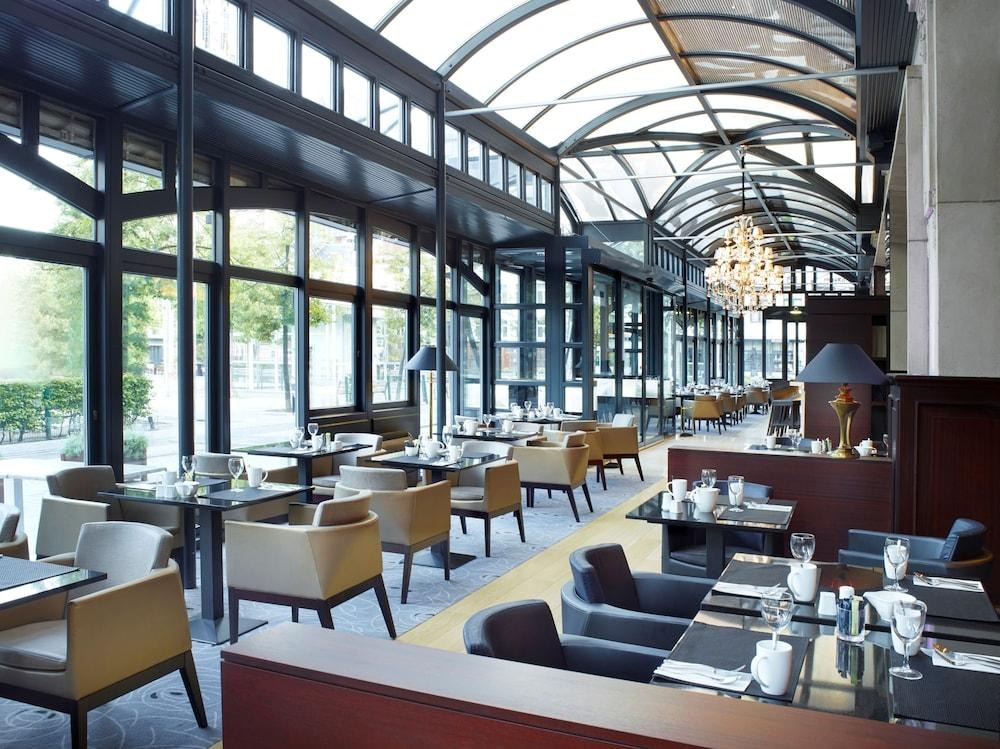 Hilton Antwerp Old Town photo 4