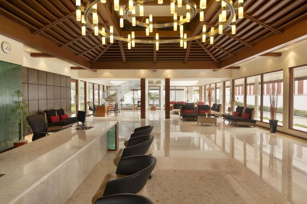 Ramada Resort by Wyndham Kochi photo 2