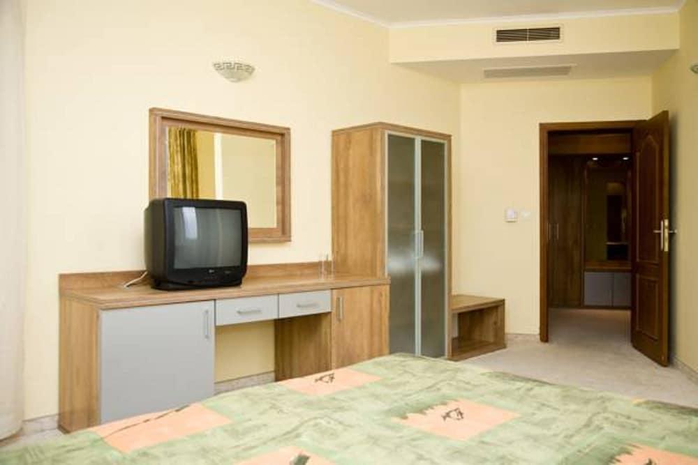 Hotel Hrizantema photo 2