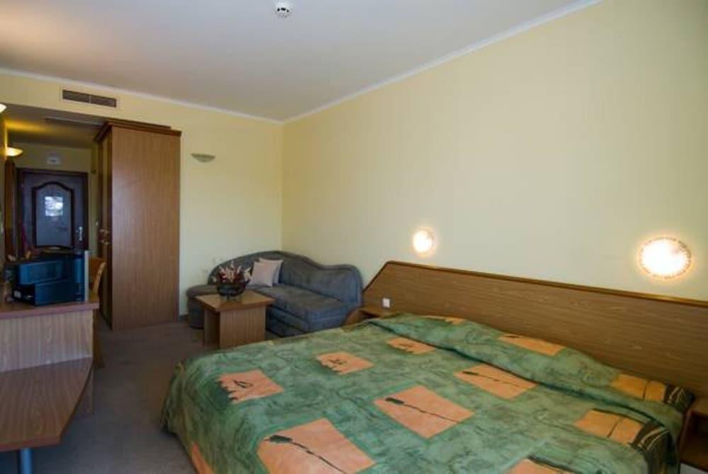 Hotel Hrizantema photo 4