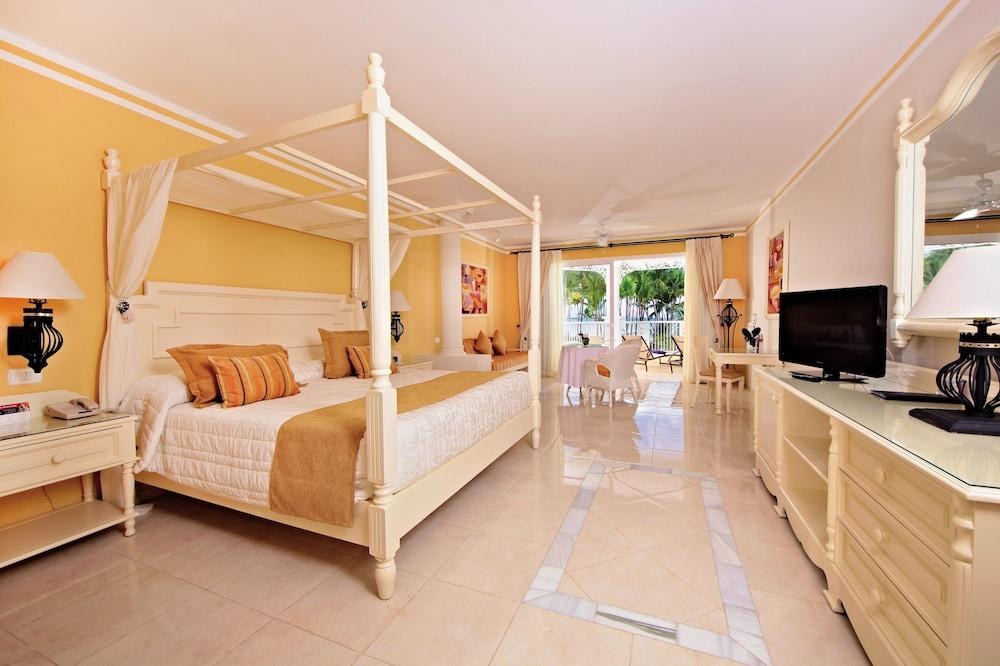 BAHIA PRINCIPE LUXURY BOUGANVILLE  - ADULTS ONLY photo 3