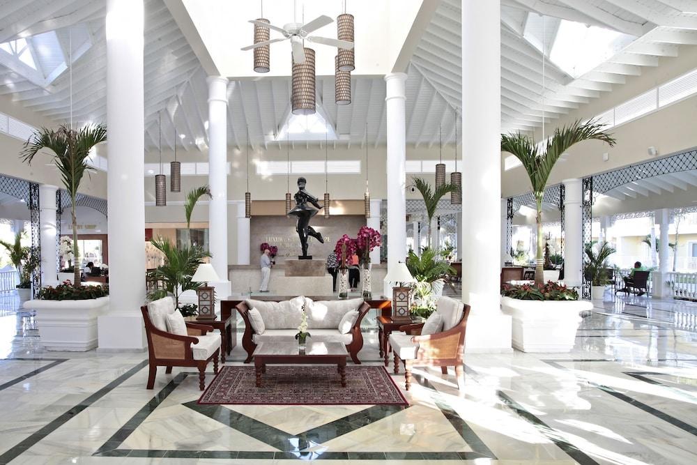 BAHIA PRINCIPE LUXURY BOUGANVILLE  - ADULTS ONLY photo 4