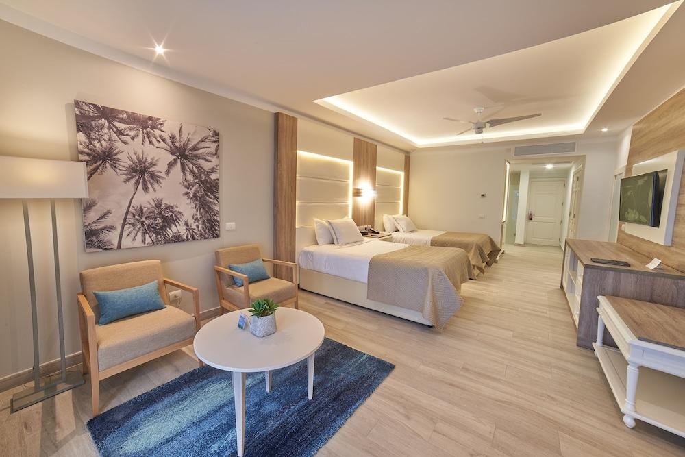 BAHIA PRINCIPE LUXURY AMBAR - ONLY ADULTS photo 4