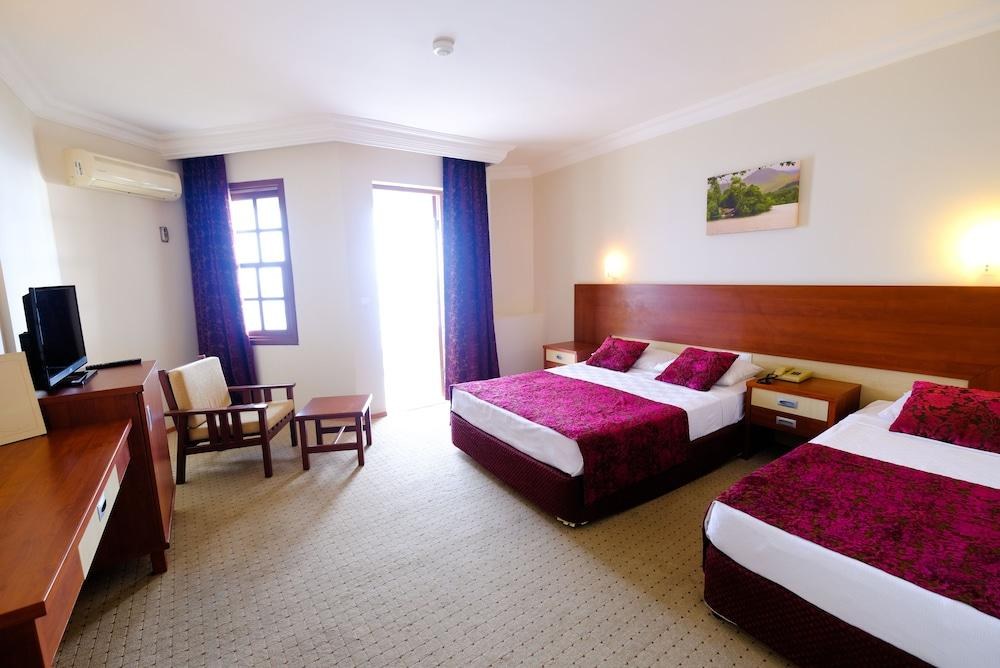 ANITAS HOTEL photo 2
