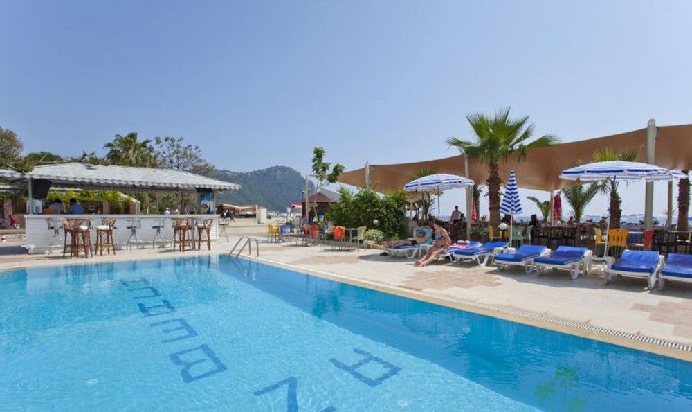 AZAK BEACH HOTEL