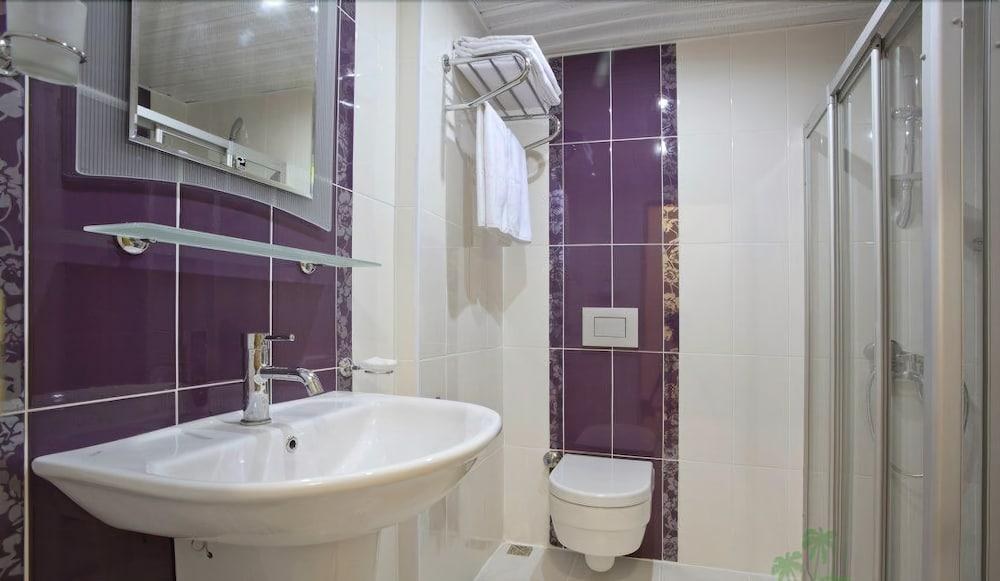 AZAK BEACH HOTEL photo 3