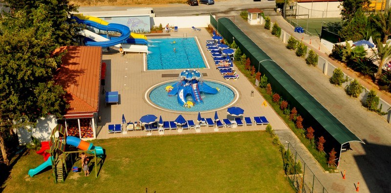 BLUE FISH HOTEL photo 1