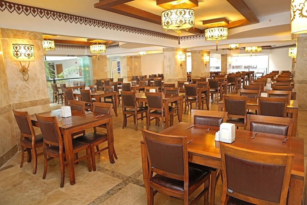 BLUE WAVE SUITE HOTEL photo 3