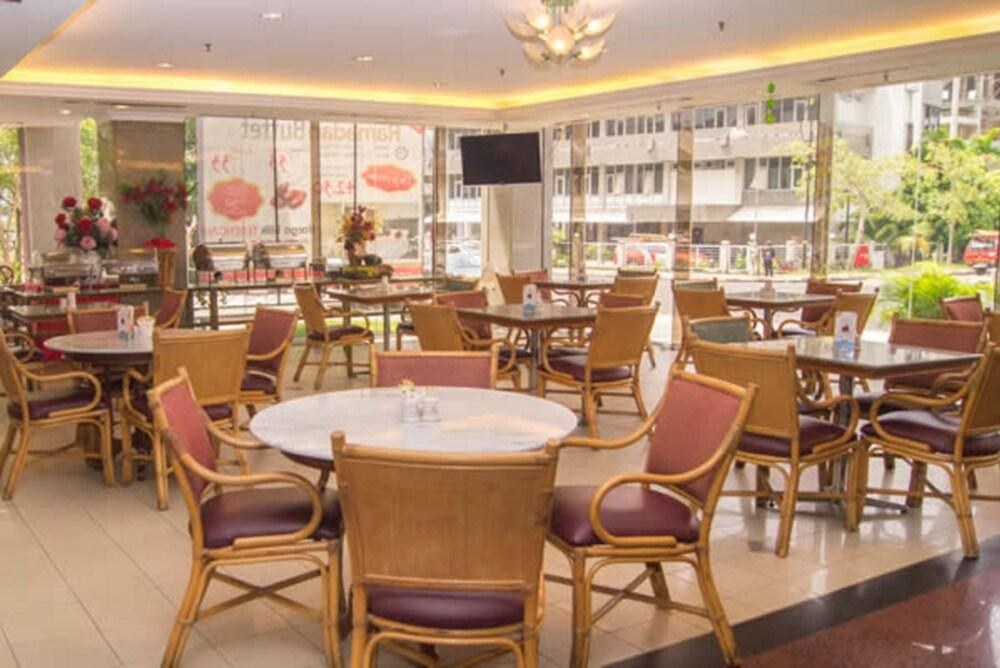 HOTEL GRAND CONTINENTAL KUANTAN photo 2