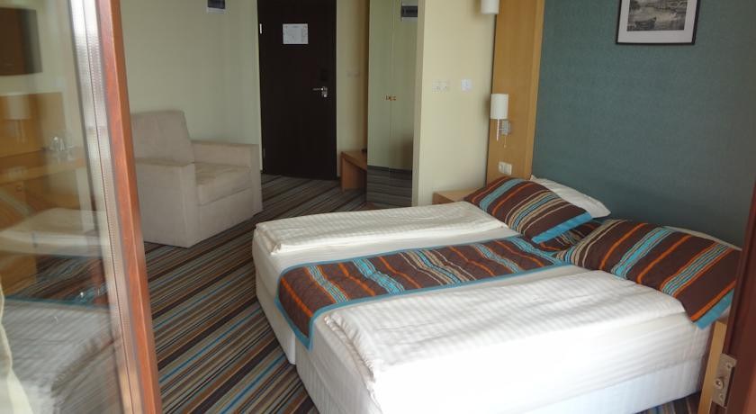 Mirage Hotel photo 2