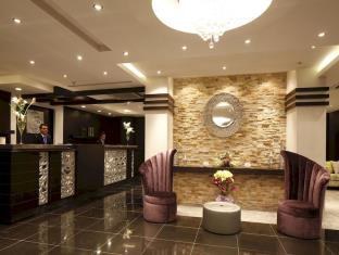 Haven Plaza photo 2