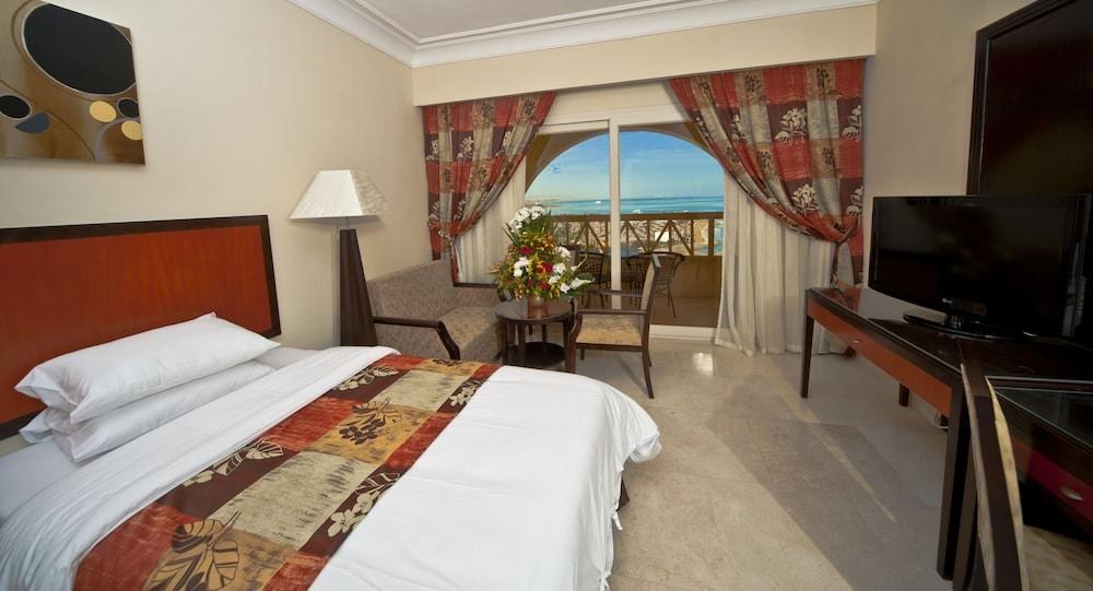 AMC ROYAL HOTEL HURGHADA photo 3