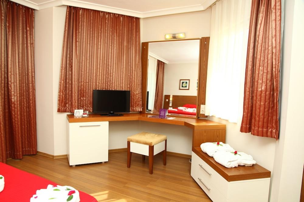 QUEENS PARK LE JARDIN HOTEL photo 3