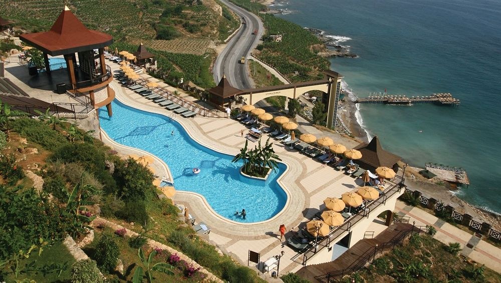 UTOPIA WORLD HOTEL