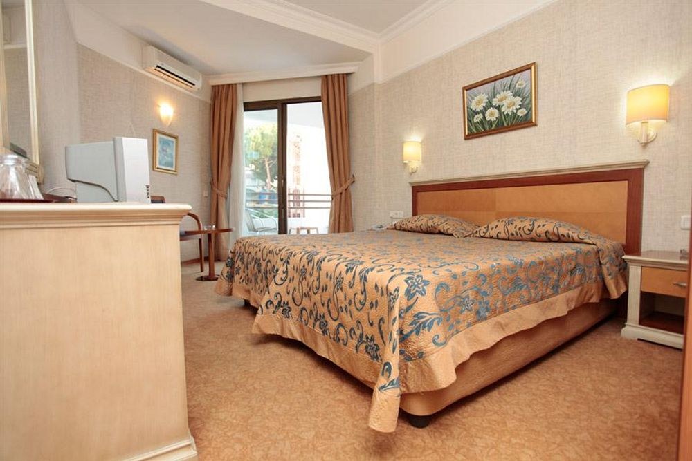 PALM HOTEL photo 1