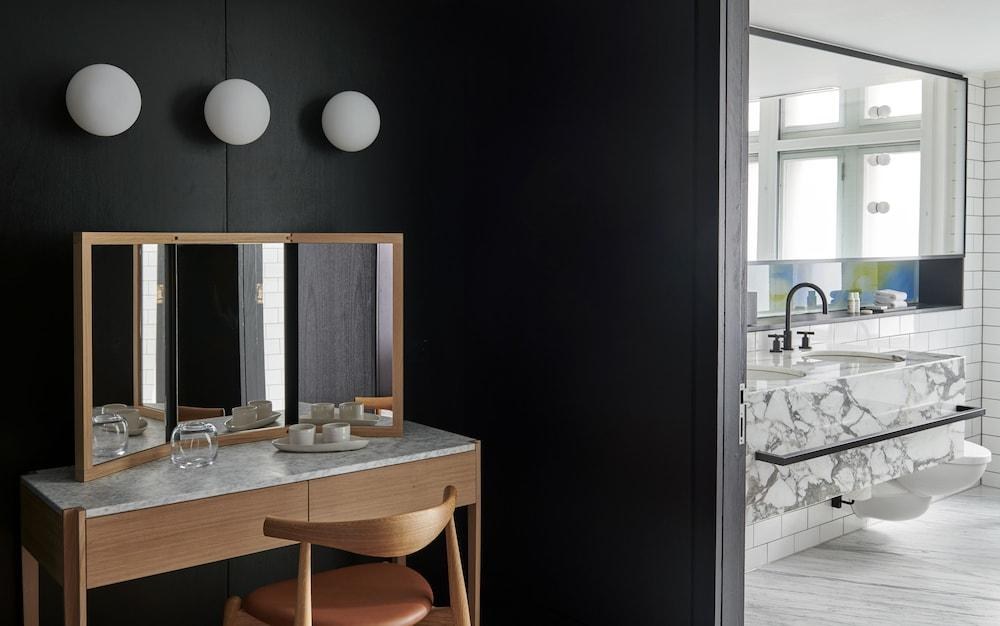 ANDAZ LONDON LIVERPOOL STREET photo 2