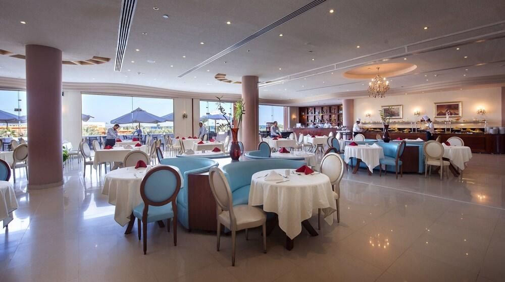Amwaj Oyoun Resort & Casino photo 2