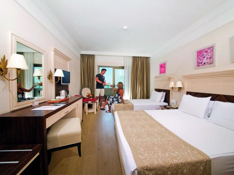 Aydinbey Kings Palace and Spa photo 2
