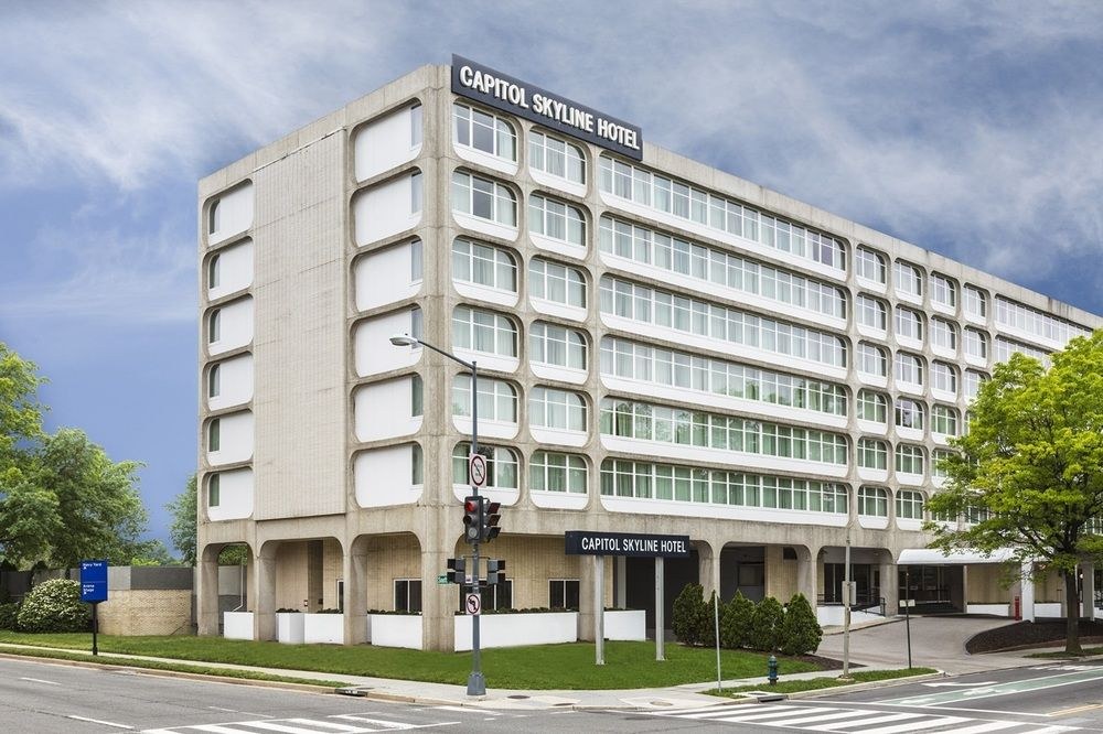 CAPITOL SKYLINE HOTEL photo 1