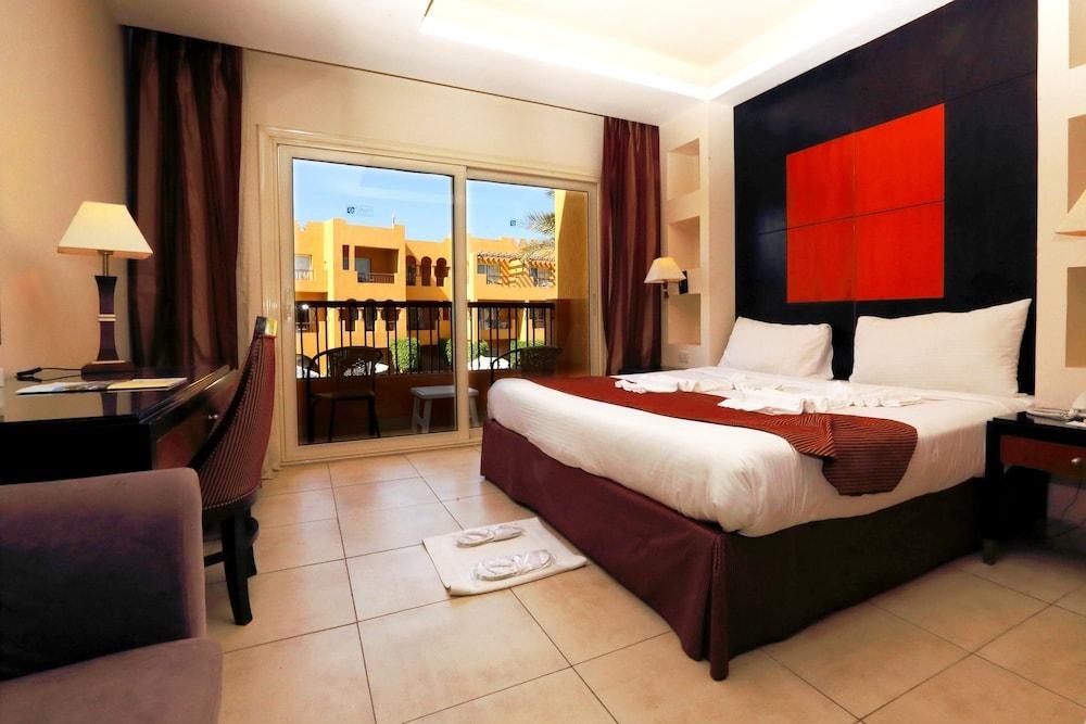 REHANA ROYAL BEACH RESORT & SPA photo 3