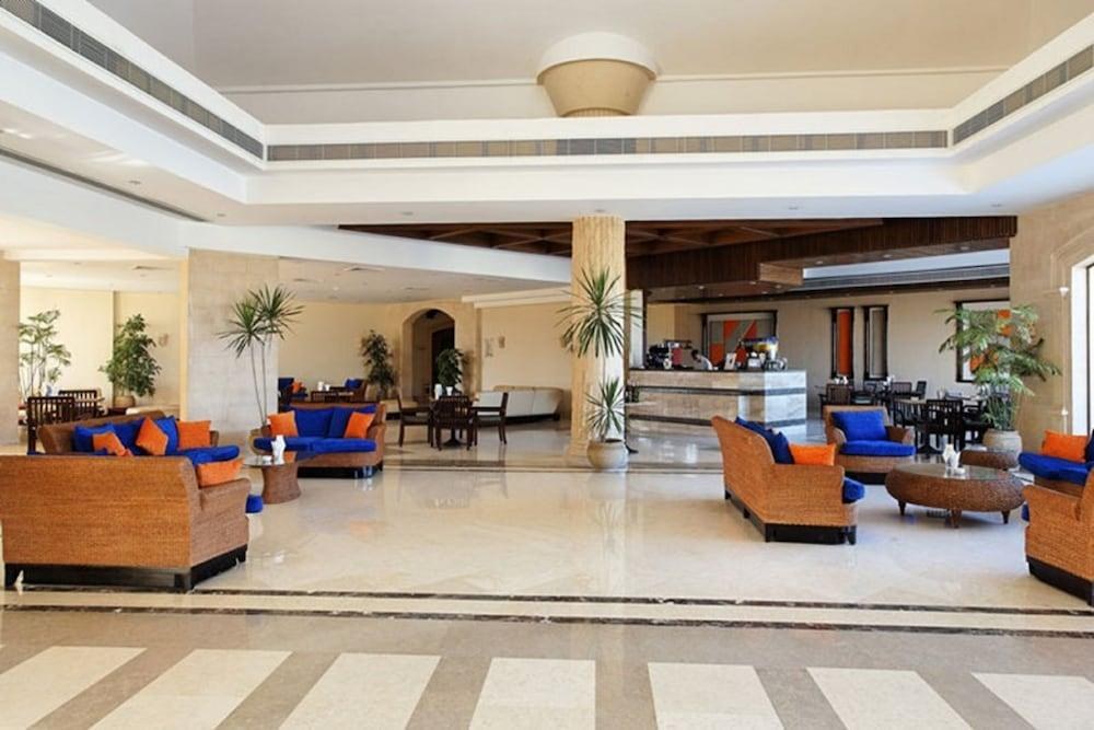 THE THREE CORNERS FAYROUZ PLAZA BEACH RESORT photo 3