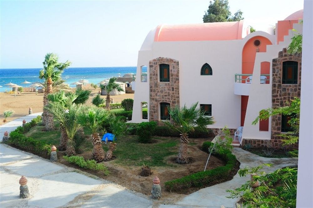 SHAMS ALAM BEACH RESORT photo 1