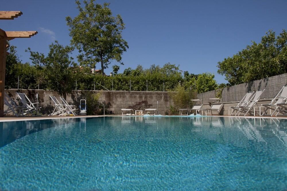 IL ROSETO RESORT photo 2