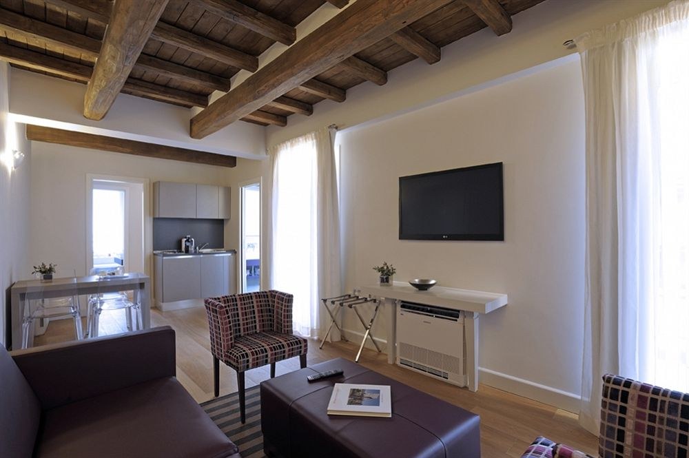 TREVI PALACE LUXURY INN photo 1