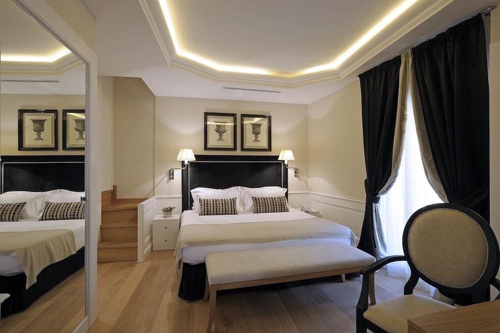 TREVI PALACE LUXURY INN photo 2