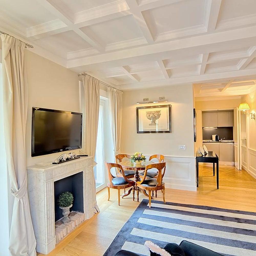 TREVI PALACE LUXURY INN photo 3