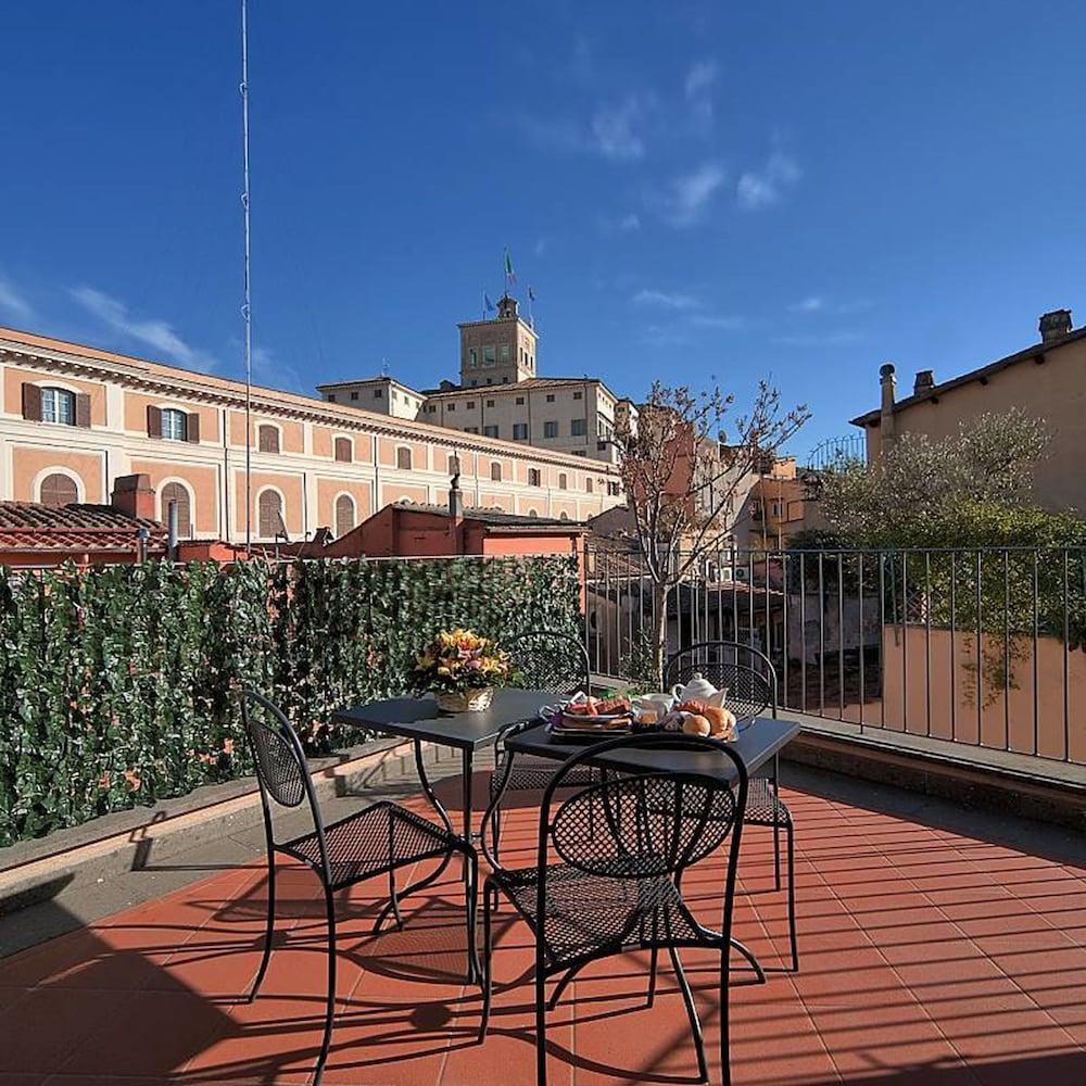 TREVI PALACE LUXURY INN photo 4
