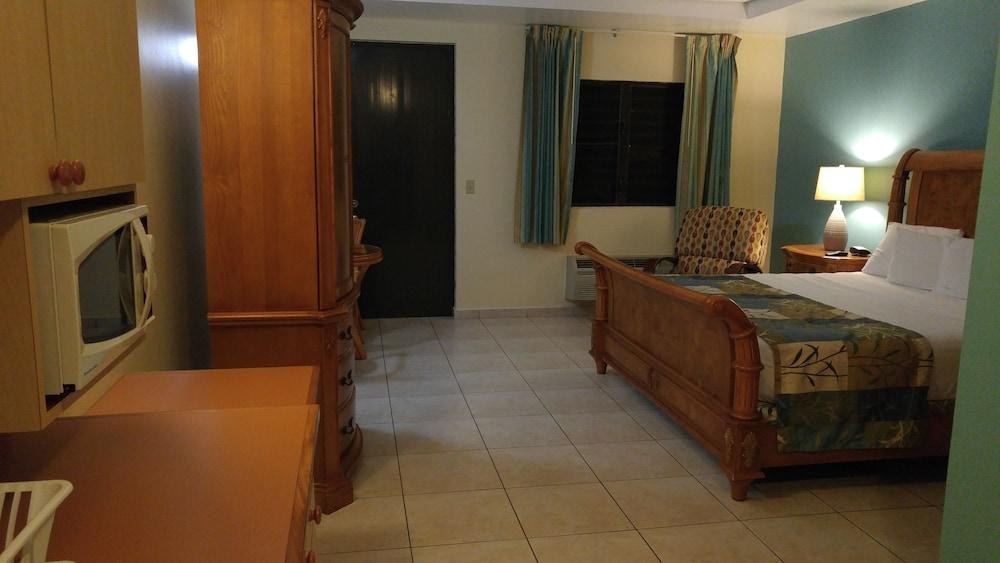 FAJARDO INN photo 3