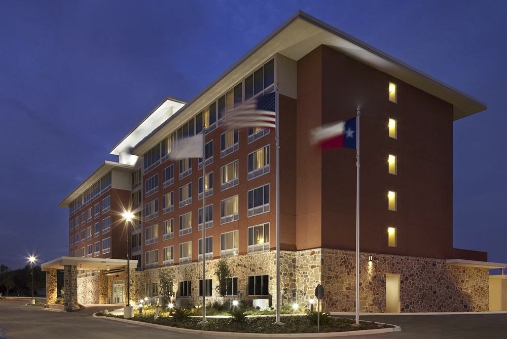 DoubleTree by Hilton San Antonio Northwest photo 1