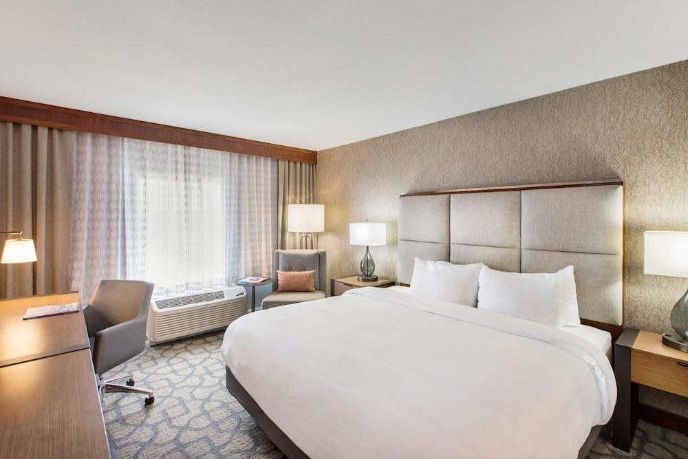 DoubleTree by Hilton San Antonio Northwest photo 4