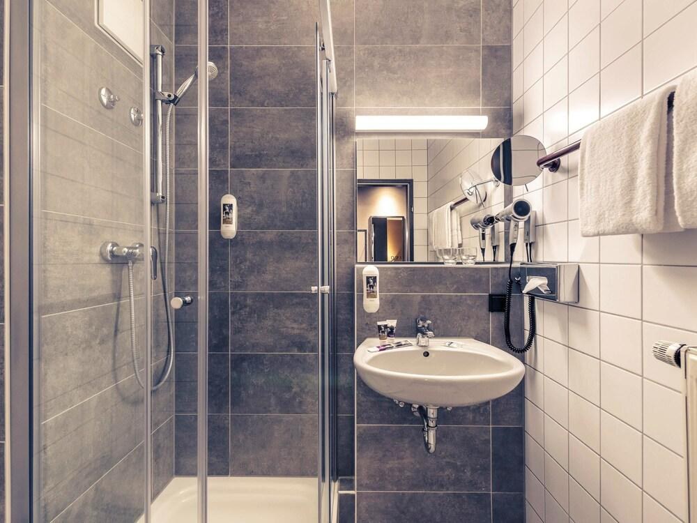 Mercure Hotel Stuttgart Zuffenhausen photo 3