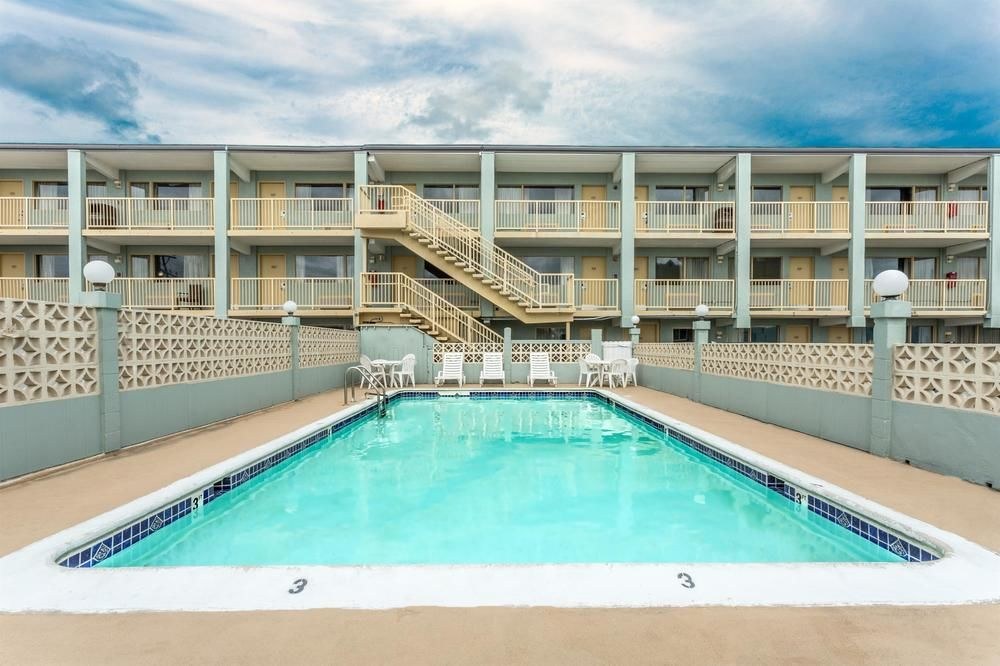 TRAVELODGE VIRGINIA BEACH photo 1