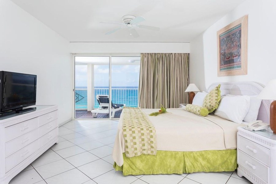 SAPPHIRE BEACH CLUB & RESORT photo 2