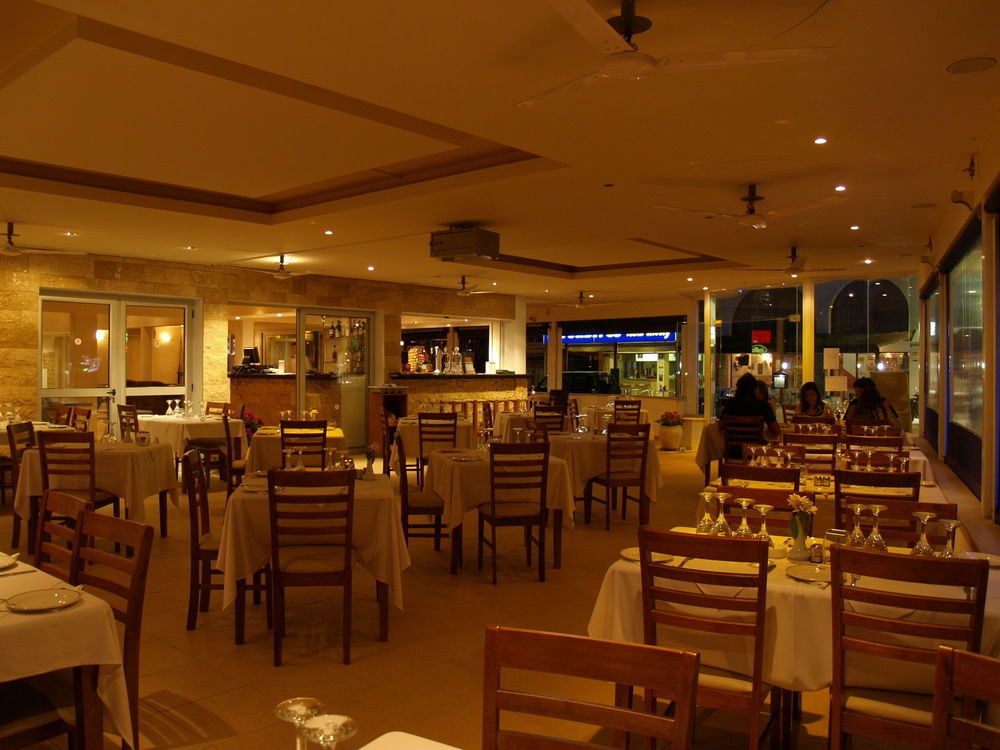DAPHNE HOTEL APARTMENTS photo 1