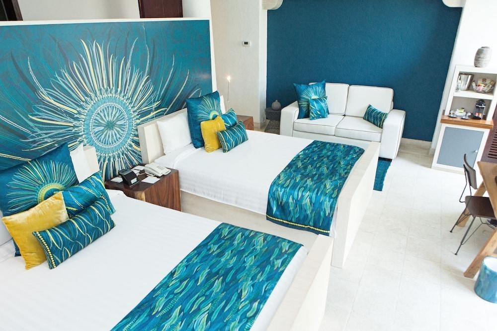 DONA URRACA HOTEL AND SPA photo 2