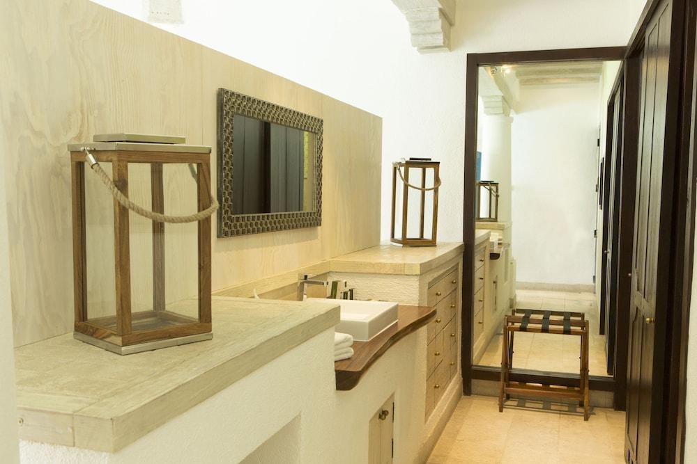 DONA URRACA HOTEL AND SPA photo 4