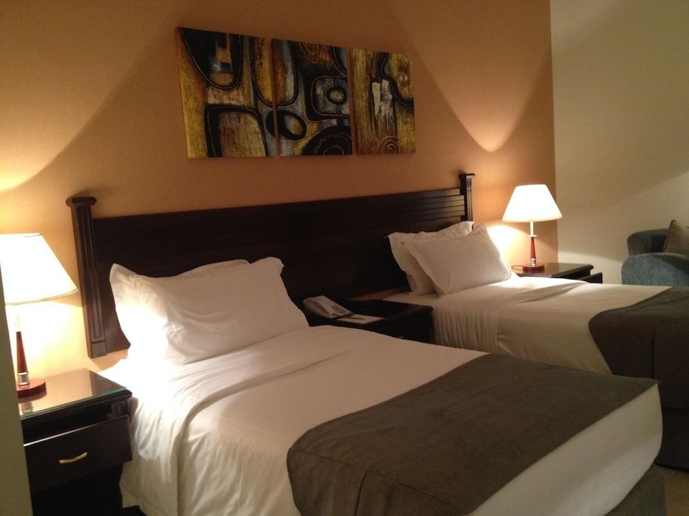 EXECUTIVES HOTEL - AZIZIA photo 2
