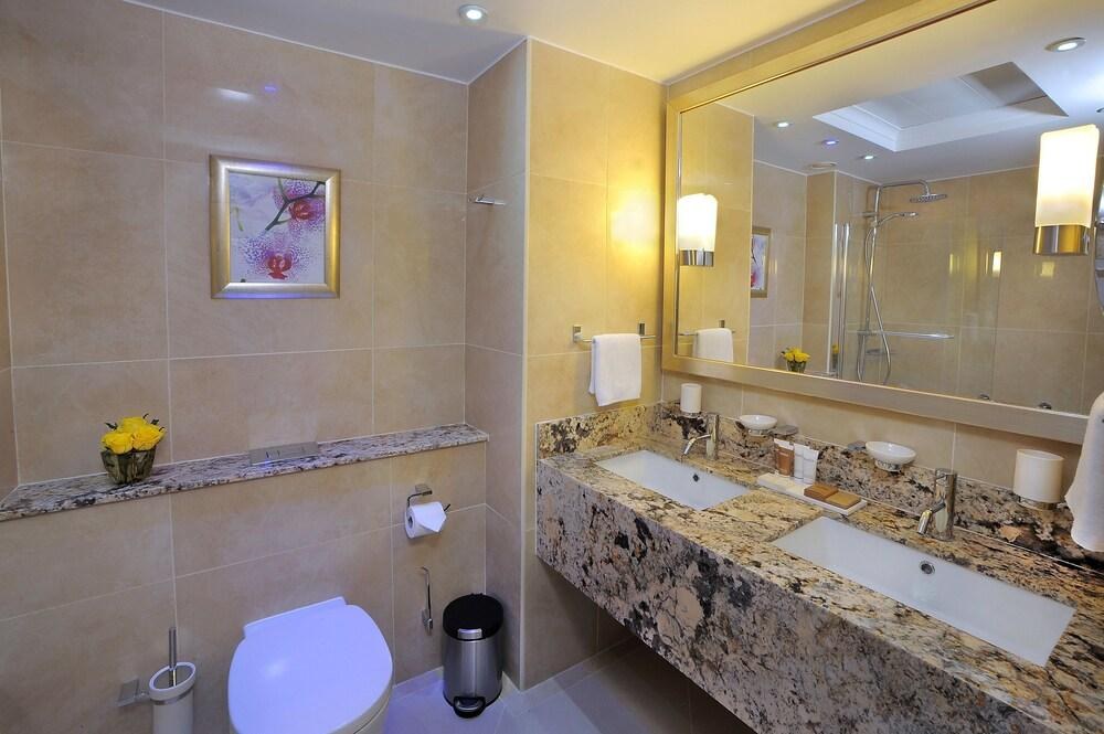 OLYMPIC LAGOON RESORT PAPHOS photo 4