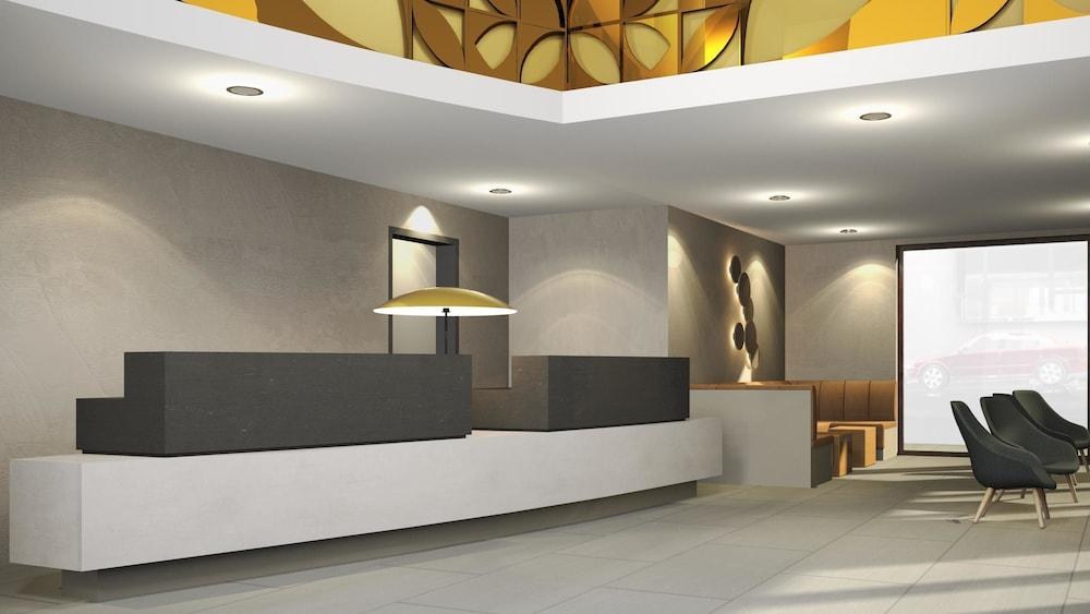 Flemings Hotel Frankfurt-Central photo 2