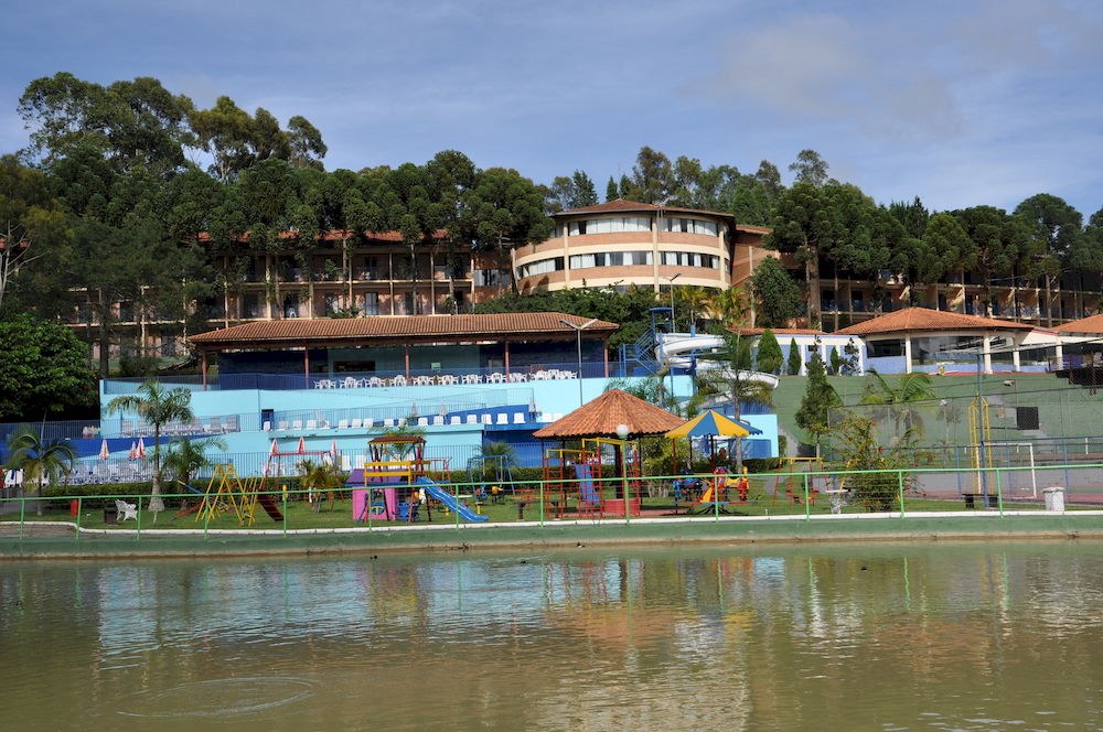 VILAGE INN